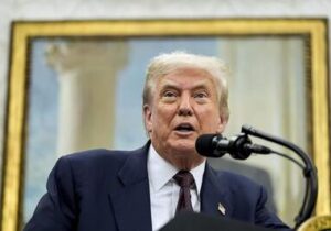 ترامپ دوباره ایران را به حمله تهدید کرد