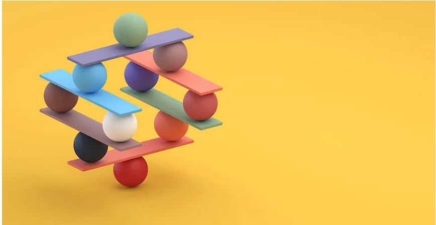 از کاهش نقش رسانه‌های سنتی به تمرکز بر توسعه و بهبود کارکنان