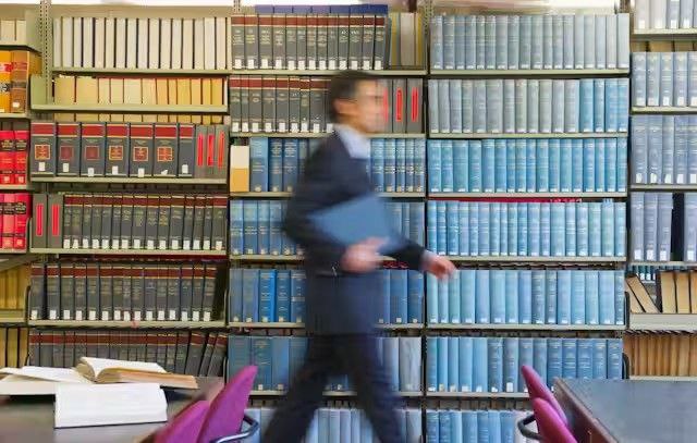 نحوه تأثیرگذاری سیستم‌های پژوهشی بر رفتار دانشمندان