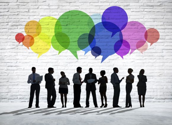 ارتباطات و تأثیرات آن بر جامعه و رسانه‌ها