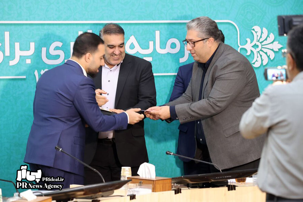 مدیرکل ارتباطات شهرداری کرج روابط‌عمومی برتر استان شد