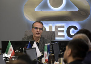 حرکت روابط‌‌عمومی اهداف به سوی استانداردسازی و رفتار حرفه‌ای