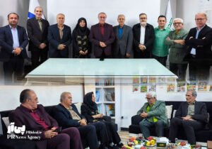 تجلیل از نویسندگان و پدیدآورندگان آثار حوزه روابط‌عمومی